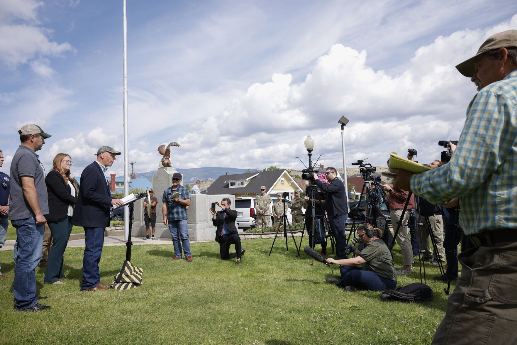 080525-stnd-nws-presser-007.jpg